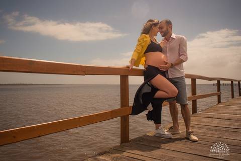 Thaiana + Maiquinho = Lis -  Gravidez – Gestação – Estou chegando – Menina – Gestação de Menina – Mundo Colorido – Parto humanizado– Ensaio Gestante - Fotografia de Família – Laranjal - Satolep –– Pelotas – @antoniorochafotografias'