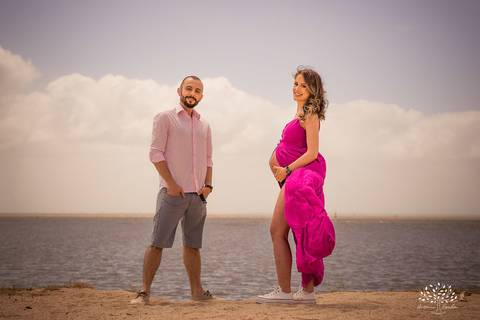 Thaiana + Maiquinho = Lis -  Gravidez – Gestação – Estou chegando – Menina – Gestação de Menina – Mundo Colorido – Parto humanizado– Ensaio Gestante - Fotografia de Família – Laranjal - Satolep –– Pelotas – @antoniorochafotografias'