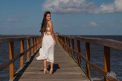 Laura - 15 Anos - Laranjal - Clube Caça e Pesca - Energia - Vibe - Debutante - Aniversário - Satolep - Pelotas - RS - Antonio Rocha Fotografias - @antoniorochafotografias
'