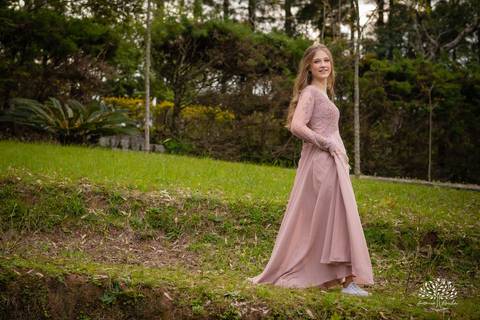 Helena – Helena 15 Anos – Ensaio – Ensaio Ar Livre – Ensaio Externa – Ensaio de 15 Anos – Quinze Anos – 15 Anos – Chácara Fiss – Linda – Família – Amigos – Tarde de Sol – Amor – Felicidade – Fotografia de Família – Antonio Rocha Fotografias – Pelotas – RS'
