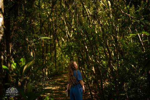 Júlia – Júlia 15 Anos – Ensaio – Ensaio Debutante – Chácara da Família Fiss – Debutante – Campo – Felicidade – Foto Premiada – Livro – Fotografia de Família – Debutante – Pôr do Sol – Vestido – Dourado – Antonio Rocha Fotografias – Pelotas – Linda – Sarda'