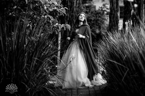 Júlia – Júlia 15 Anos – Ensaio – Ensaio Debutante – Chácara da Família Fiss – Debutante – Campo – Felicidade – Foto Premiada – Livro – Fotografia de Família – Debutante – Pôr do Sol – Vestido – Dourado – Antonio Rocha Fotografias – Pelotas – Linda – Sarda'
