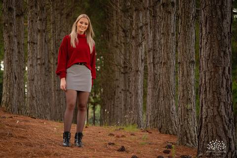 Milena – Milena 15 Anos – Ensaio – Ensaio Debutante – Chácara Família Fiss – Debutante – Campo – Felicidade – Foto Premiada – Loira – Fotografia de Família – Debutante – Pôr do Sol – Exigente – Dourado – Antonio Rocha Fotografias – Pelotas – Linda – Dogs '