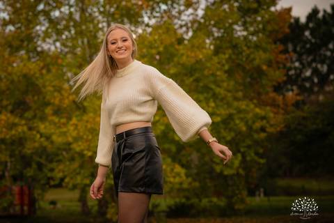 Milena – Milena 15 Anos – Ensaio – Ensaio Debutante – Chácara Família Fiss – Debutante – Campo – Felicidade – Foto Premiada – Loira – Fotografia de Família – Debutante – Pôr do Sol – Exigente – Dourado – Antonio Rocha Fotografias – Pelotas – Linda – Dogs '
