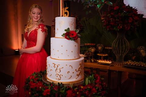 Milena – Milena 15 Anos – Festa – Festa Debutante – Chácara do Amanhecer – Debutante – Campo – Felicidade – Loira – Fotografia de Família – Debutante – Pôr do Sol – Exigente – Vermelho – Antonio Rocha Fotografias – Pelotas – Quinze Anos – Alegria – Feliz'