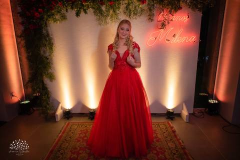 Milena – Milena 15 Anos – Festa – Festa Debutante – Chácara do Amanhecer – Debutante – Campo – Felicidade – Loira – Fotografia de Família – Debutante – Pôr do Sol – Exigente – Vermelho – Antonio Rocha Fotografias – Pelotas – Quinze Anos – Alegria – Feliz'
