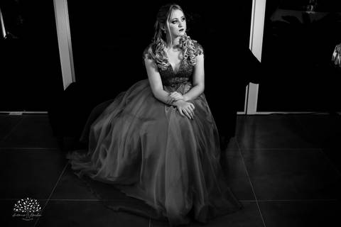 Milena – Milena 15 Anos – Festa – Festa Debutante – Chácara do Amanhecer – Debutante – Campo – Felicidade – Loira – Fotografia de Família – Debutante – Pôr do Sol – Exigente – Vermelho – Antonio Rocha Fotografias – Pelotas – Quinze Anos – Alegria – Feliz'