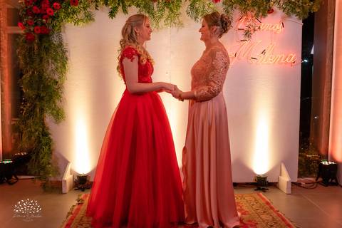 Milena – Milena 15 Anos – Festa – Festa Debutante – Chácara do Amanhecer – Debutante – Campo – Felicidade – Loira – Fotografia de Família – Debutante – Pôr do Sol – Exigente – Vermelho – Antonio Rocha Fotografias – Pelotas – Quinze Anos – Alegria – Feliz'