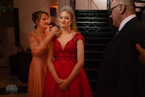 Milena – Milena 15 Anos – Festa – Festa Debutante – Chácara do Amanhecer – Debutante – Campo – Felicidade – Loira – Fotografia de Família – Debutante – Pôr do Sol – Exigente – Vermelho – Antonio Rocha Fotografias – Pelotas – Quinze Anos – Alegria – Feliz'