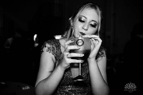 Milena – Milena 15 Anos – Festa – Festa Debutante – Chácara do Amanhecer – Debutante – Campo – Felicidade – Loira – Fotografia de Família – Debutante – Pôr do Sol – Exigente – Vermelho – Antonio Rocha Fotografias – Pelotas – Quinze Anos – Alegria – Feliz'