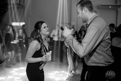 Milena – Milena 15 Anos – Festa – Festa Debutante – Chácara do Amanhecer – Debutante – Campo – Felicidade – Loira – Fotografia de Família – Debutante – Pôr do Sol – Exigente – Vermelho – Antonio Rocha Fotografias – Pelotas – Quinze Anos – Alegria – Feliz'