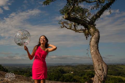 Nathália – Nathália 15 Anos – Ensaio – Ensaio Debutante – Parque Stone Land – Debutante – Campo – Felicidade – Livro – Fotografia de Família – Debutante – Pôr do Sol – Sorrir – Sorriso – Antonio Rocha Fotografias – Pelotas – Linda – Ensaio Externo – Vida'