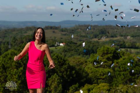 Nathália – Nathália 15 Anos – Ensaio – Ensaio Debutante – Parque Stone Land – Debutante – Campo – Felicidade – Livro – Fotografia de Família – Debutante – Pôr do Sol – Sorrir – Sorriso – Antonio Rocha Fotografias – Pelotas – Linda – Ensaio Externo – Vida '