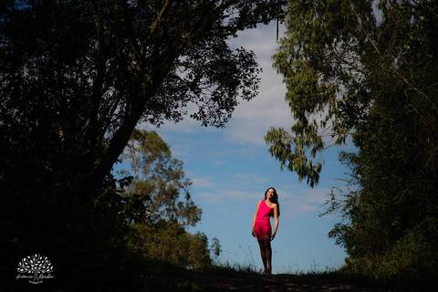 Nathália – Nathália 15 Anos – Ensaio – Ensaio Debutante – Parque Stone Land – Debutante – Campo – Felicidade – Livro – Fotografia de Família – Debutante – Pôr do Sol – Sorrir – Sorriso – Antonio Rocha Fotografias – Pelotas – Linda – Ensaio Externo – Vida '