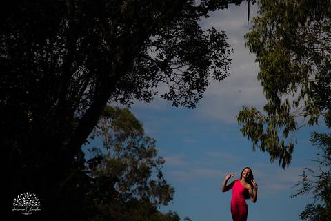 Nathália – Nathália 15 Anos – Ensaio – Ensaio Debutante – Parque Stone Land – Debutante – Campo – Felicidade – Livro – Fotografia de Família – Debutante – Pôr do Sol – Sorrir – Sorriso – Antonio Rocha Fotografias – Pelotas – Linda – Ensaio Externo – Vida '