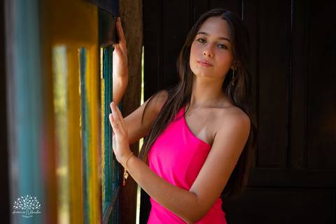 Nathália – Nathália 15 Anos – Ensaio – Ensaio Debutante – Parque Stone Land – Debutante – Campo – Felicidade – Livro – Fotografia de Família – Debutante – Pôr do Sol – Sorrir – Sorriso – Antonio Rocha Fotografias – Pelotas – Linda – Ensaio Externo – Vida '