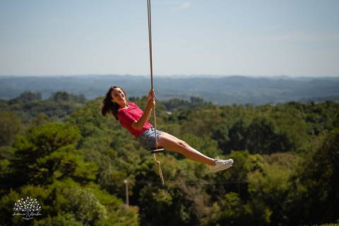 Nathália – Nathália 15 Anos – Ensaio – Ensaio Debutante – Parque Stone Land – Debutante – Campo – Felicidade – Livro – Fotografia de Família – Debutante – Pôr do Sol – Sorrir – Sorriso – Antonio Rocha Fotografias – Pelotas – Linda – Ensaio Externo – Vida '