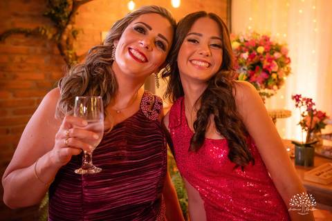 Nathália – Nathália 15 Anos – Festa 15 Anos – Debutante – Dom Manuel Quinta de Eventos – Festa – Felicidade – Fotografia de Família – Quinze Anos – 15 Anos – Sorrir – Sorriso – Antonio Rocha Fotografias – Pelotas – Linda – Vida Boa – Festão – Noite Linda '