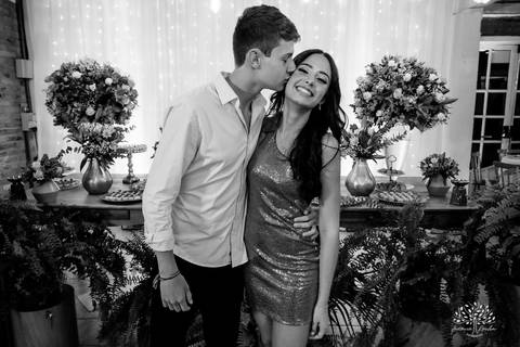 Nathália – Nathália 15 Anos – Festa 15 Anos – Debutante – Dom Manuel Quinta de Eventos – Festa – Felicidade – Fotografia de Família – Quinze Anos – 15 Anos – Sorrir – Sorriso – Antonio Rocha Fotografias – Pelotas – Linda – Vida Boa – Festão – Noite Linda '