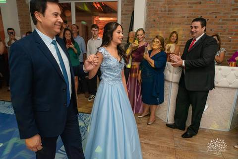 Nathália – Nathália 15 Anos – Festa 15 Anos – Debutante – Dom Manuel Quinta de Eventos – Festa – Felicidade – Fotografia de Família – Quinze Anos – 15 Anos – Sorrir – Sorriso – Antonio Rocha Fotografias – Pelotas – Linda – Vida Boa – Festão – Noite Linda '