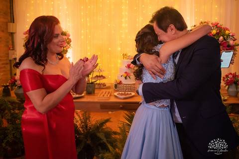 Nathália – Nathália 15 Anos – Festa 15 Anos – Debutante – Dom Manuel Quinta de Eventos – Festa – Felicidade – Fotografia de Família – Quinze Anos – 15 Anos – Sorrir – Sorriso – Antonio Rocha Fotografias – Pelotas – Linda – Vida Boa – Festão – Noite Linda '