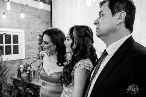Nathália – Nathália 15 Anos – Festa 15 Anos – Debutante – Dom Manuel Quinta de Eventos – Festa – Felicidade – Fotografia de Família – Quinze Anos – 15 Anos – Sorrir – Sorriso – Antonio Rocha Fotografias – Pelotas – Linda – Vida Boa – Festão – Noite Linda '