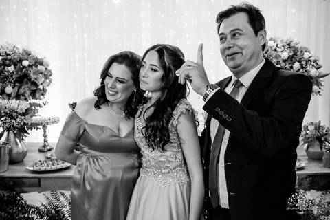 Nathália – Nathália 15 Anos – Festa 15 Anos – Debutante – Dom Manuel Quinta de Eventos – Festa – Felicidade – Fotografia de Família – Quinze Anos – 15 Anos – Sorrir – Sorriso – Antonio Rocha Fotografias – Pelotas – Linda – Vida Boa – Festão – Noite Linda '