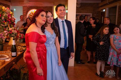 Nathália – Nathália 15 Anos – Festa 15 Anos – Debutante – Dom Manuel Quinta de Eventos – Festa – Felicidade – Fotografia de Família – Quinze Anos – 15 Anos – Sorrir – Sorriso – Antonio Rocha Fotografias – Pelotas – Linda – Vida Boa – Festão – Noite Linda '
