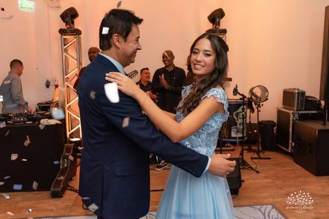 Nathália – Nathália 15 Anos – Festa 15 Anos – Debutante – Dom Manuel Quinta de Eventos – Festa – Felicidade – Fotografia de Família – Quinze Anos – 15 Anos – Sorrir – Sorriso – Antonio Rocha Fotografias – Pelotas – Linda – Vida Boa – Festão – Noite Linda '