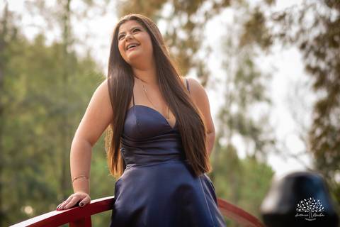 Julia Insaurriaga – Julia 15 Anos – Ensaio – Ensaio Debutante – Chácara da Família Fiss – Debutante – Campo – Felicidade – Chimarrão – Fotografia de Família – Debutante – Pôr do Sol – Vestido – Azul – Antonio Rocha Fotografias – Pelotas – Linda – Viver'