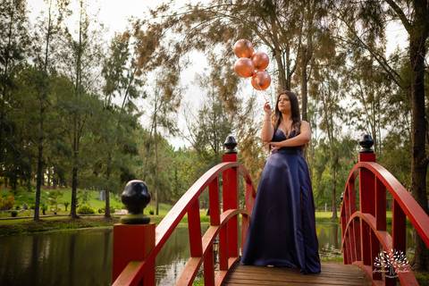 Julia Insaurriaga – Julia 15 Anos – Ensaio – Ensaio Debutante – Chácara da Família Fiss – Debutante – Campo – Felicidade – Chimarrão – Fotografia de Família – Debutante – Pôr do Sol – Vestido – Azul – Antonio Rocha Fotografias – Pelotas – Linda – Viver'
