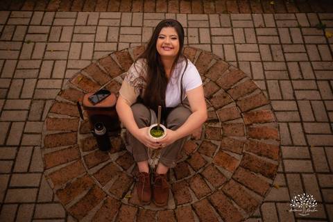 Julia Insaurriaga – Julia 15 Anos – Ensaio – Ensaio Debutante – Chácara da Família Fiss – Debutante – Campo – Felicidade – Chimarrão – Fotografia de Família – Debutante – Pôr do Sol – Vestido – Azul – Antonio Rocha Fotografias – Pelotas – Linda – Viver'