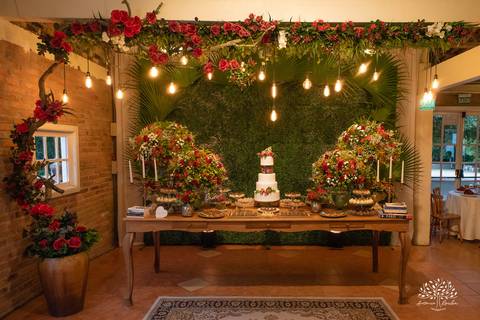 Julia – Júlia 15 Anos – Festa – Festa Debutante – Dom Manuel Quinta de Eventos – Debutante – Campo – Felicidade – Sardas – Fotografia de Família – Debutante – Pôr do Sol – Felicidade – Dourado – Antonio Rocha Fotografias – Pelotas – Quinze Anos – Alegria'