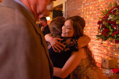 Julia – Júlia 15 Anos – Festa – Festa Debutante – Dom Manuel Quinta de Eventos – Debutante – Campo – Felicidade – Sardas – Fotografia de Família – Debutante – Pôr do Sol – Felicidade – Dourado – Antonio Rocha Fotografias – Pelotas – Quinze Anos – Alegria'