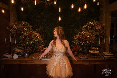 Julia – Júlia 15 Anos – Festa – Festa Debutante – Dom Manuel Quinta de Eventos – Debutante – Campo – Felicidade – Sardas – Fotografia de Família – Debutante – Pôr do Sol – Felicidade – Dourado – Antonio Rocha Fotografias – Pelotas – Quinze Anos – Alegria'