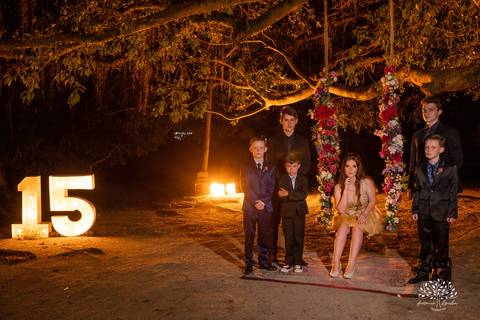 Julia – Júlia 15 Anos – Festa – Festa Debutante – Dom Manuel Quinta de Eventos – Debutante – Campo – Felicidade – Sardas – Fotografia de Família – Debutante – Pôr do Sol – Felicidade – Dourado – Antonio Rocha Fotografias – Pelotas – Quinze Anos – Alegria'