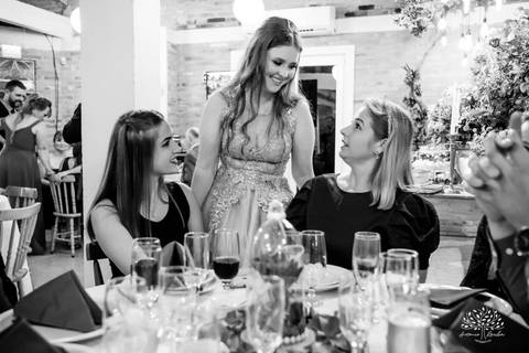 Julia – Júlia 15 Anos – Festa – Festa Debutante – Dom Manuel Quinta de Eventos – Debutante – Campo – Felicidade – Sardas – Fotografia de Família – Debutante – Pôr do Sol – Felicidade – Dourado – Antonio Rocha Fotografias – Pelotas – Quinze Anos – Alegria'