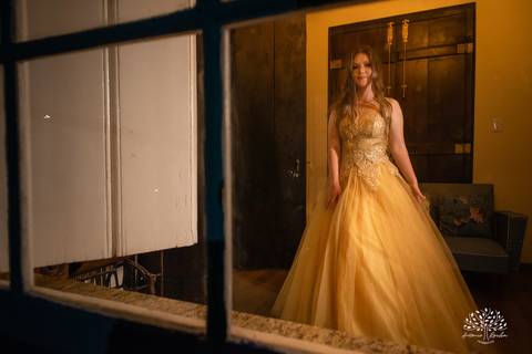 Julia – Júlia 15 Anos – Festa – Festa Debutante – Dom Manuel Quinta de Eventos – Debutante – Campo – Felicidade – Sardas – Fotografia de Família – Debutante – Pôr do Sol – Felicidade – Dourado – Antonio Rocha Fotografias – Pelotas – Quinze Anos – Alegria'