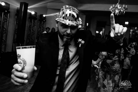 Julia – Júlia 15 Anos – Festa – Festa Debutante – Dom Manuel Quinta de Eventos – Debutante – Campo – Felicidade – Sardas – Fotografia de Família – Debutante – Pôr do Sol – Felicidade – Dourado – Antonio Rocha Fotografias – Pelotas – Quinze Anos – Alegria'