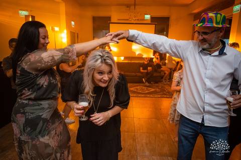 Julia – Júlia 15 Anos – Festa – Festa Debutante – Dom Manuel Quinta de Eventos – Debutante – Campo – Felicidade – Sardas – Fotografia de Família – Debutante – Pôr do Sol – Felicidade – Dourado – Antonio Rocha Fotografias – Pelotas – Quinze Anos – Alegria'