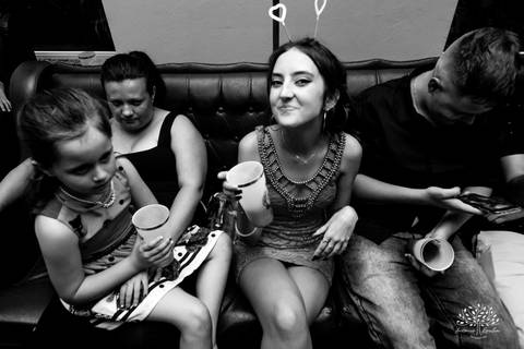 Julia – Júlia 15 Anos – Festa – Festa Debutante – Dom Manuel Quinta de Eventos – Debutante – Campo – Felicidade – Sardas – Fotografia de Família – Debutante – Pôr do Sol – Felicidade – Dourado – Antonio Rocha Fotografias – Pelotas – Quinze Anos – Alegria'