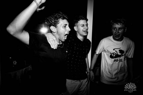 Julia – Júlia 15 Anos – Festa – Festa Debutante – Dom Manuel Quinta de Eventos – Debutante – Campo – Felicidade – Sardas – Fotografia de Família – Debutante – Pôr do Sol – Felicidade – Dourado – Antonio Rocha Fotografias – Pelotas – Quinze Anos – Alegria'