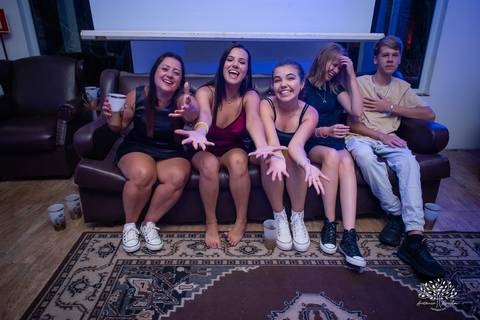 Julia – Júlia 15 Anos – Festa – Festa Debutante – Dom Manuel Quinta de Eventos – Debutante – Campo – Felicidade – Sardas – Fotografia de Família – Debutante – Pôr do Sol – Felicidade – Dourado – Antonio Rocha Fotografias – Pelotas – Quinze Anos – Alegria'