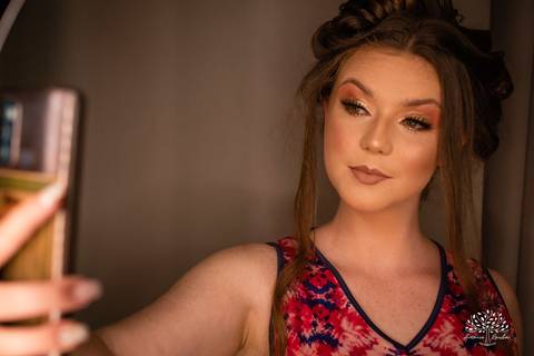 Julia – Júlia 15 Anos – Festa – Festa Debutante – Dom Manuel Quinta de Eventos – Debutante – Campo – Felicidade – Sardas – Fotografia de Família – Debutante – Pôr do Sol – Felicidade – Dourado – Antonio Rocha Fotografias – Pelotas – Quinze Anos – Alegria'