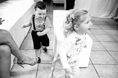 Lívia – Lívia 15 Anos – Ensaio – Ensaio Debutante – Casa da Amizade – Debutante – Campo – Felicidade – Associação Rural de Pelotas – Azul – Fotografia de Família – Debutante – Cantora – Vestido – Lacrou – Antonio Rocha Fotografias – Pelotas – Linda'