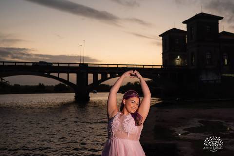 •	Eduarda Leão – Duda - 15 anos -Ensaio pré-festa – Pelotas -Parque Uma - Las Acácias - Sorriso contagiante - debutantes - Making of - Ponte Jaguarão-Rio Branco - AABB de Jaguarão - Festa íntima – valsa - Dança coreografada - Antonio Rocha Fotografias'