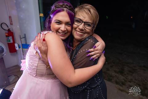 •	Eduarda Leão – Duda - 15 anos -Ensaio pré-festa – Pelotas -Parque Uma - Las Acácias - Sorriso contagiante - debutantes - Making of - Ponte Jaguarão-Rio Branco - AABB de Jaguarão - Festa íntima – valsa - Dança coreografada - Antonio Rocha Fotografias'