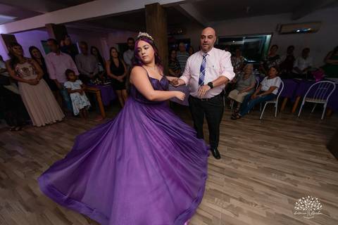 •	Eduarda Leão – Duda - 15 anos -Ensaio pré-festa – Pelotas -Parque Uma - Las Acácias - Sorriso contagiante - debutantes - Making of - Ponte Jaguarão-Rio Branco - AABB de Jaguarão - Festa íntima – valsa - Dança coreografada - Antonio Rocha Fotografias'