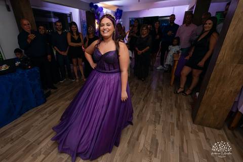 •	Eduarda Leão – Duda - 15 anos -Ensaio pré-festa – Pelotas -Parque Uma - Las Acácias - Sorriso contagiante - debutantes - Making of - Ponte Jaguarão-Rio Branco - AABB de Jaguarão - Festa íntima – valsa - Dança coreografada - Antonio Rocha Fotografias'