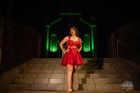 festa - Helena Kichofel - Comunidade Sant'Ana - Colônia Maciel - Pelotas/RS - ensaio externo - nascer do Sol - praia do Laranjal - por do sol - Parque Una - making of vestido - valsa - saia rodada - surpresa - anel de 15 anos – Antonio Rocha Fotografias'